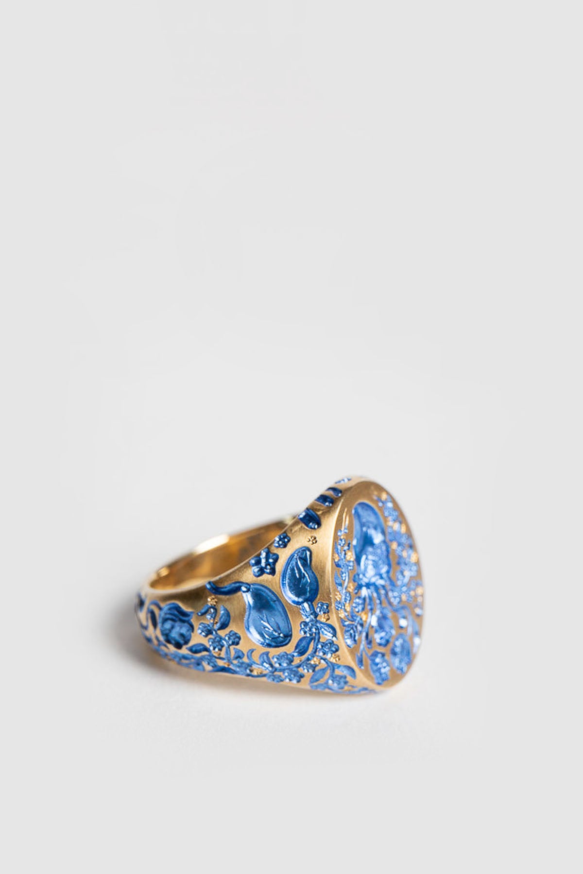 CASTRO SMITH | CLASSIC HEART SIGNET RING