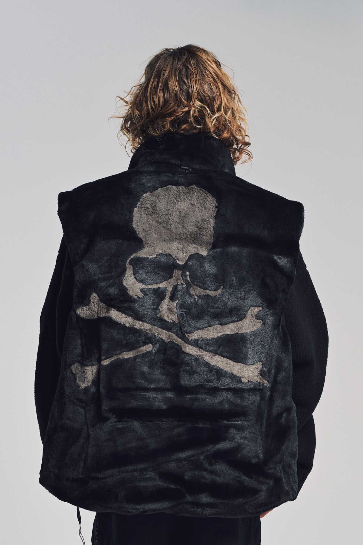 MASTERMIND | REVERSIBLE DOWN VEST