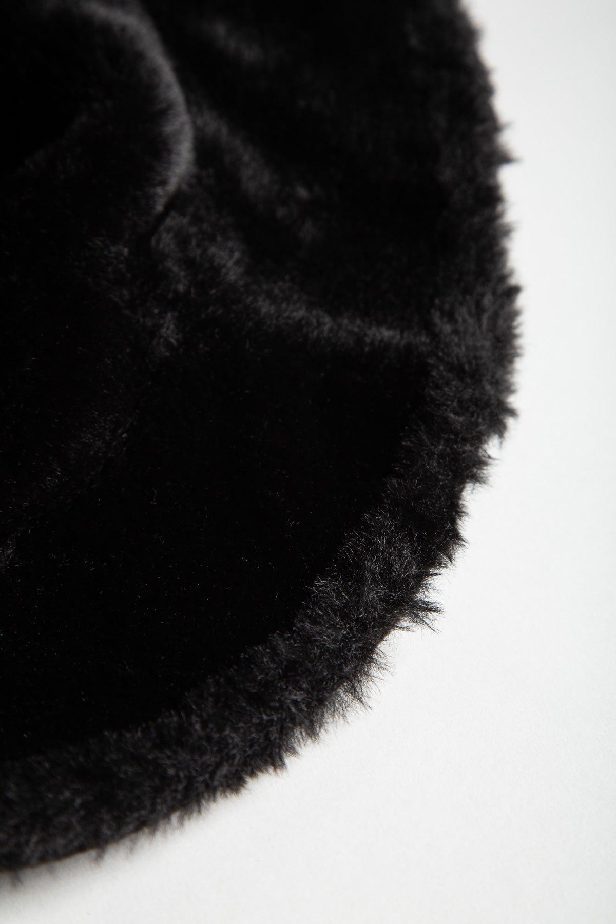 MASTERMIND | FAUX FUR BUCKET HAT