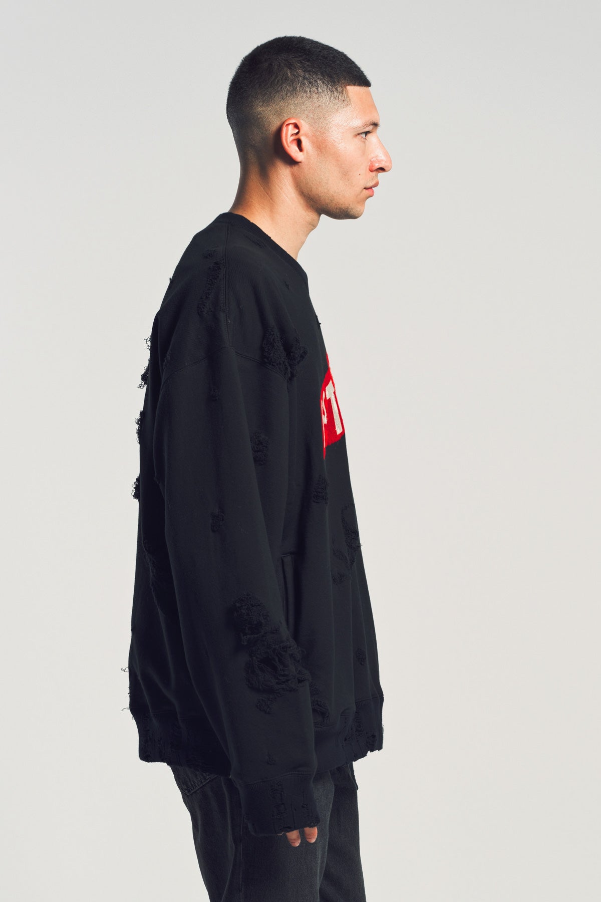 MASTERMIND | DISTRESSED SWEATSHIRT