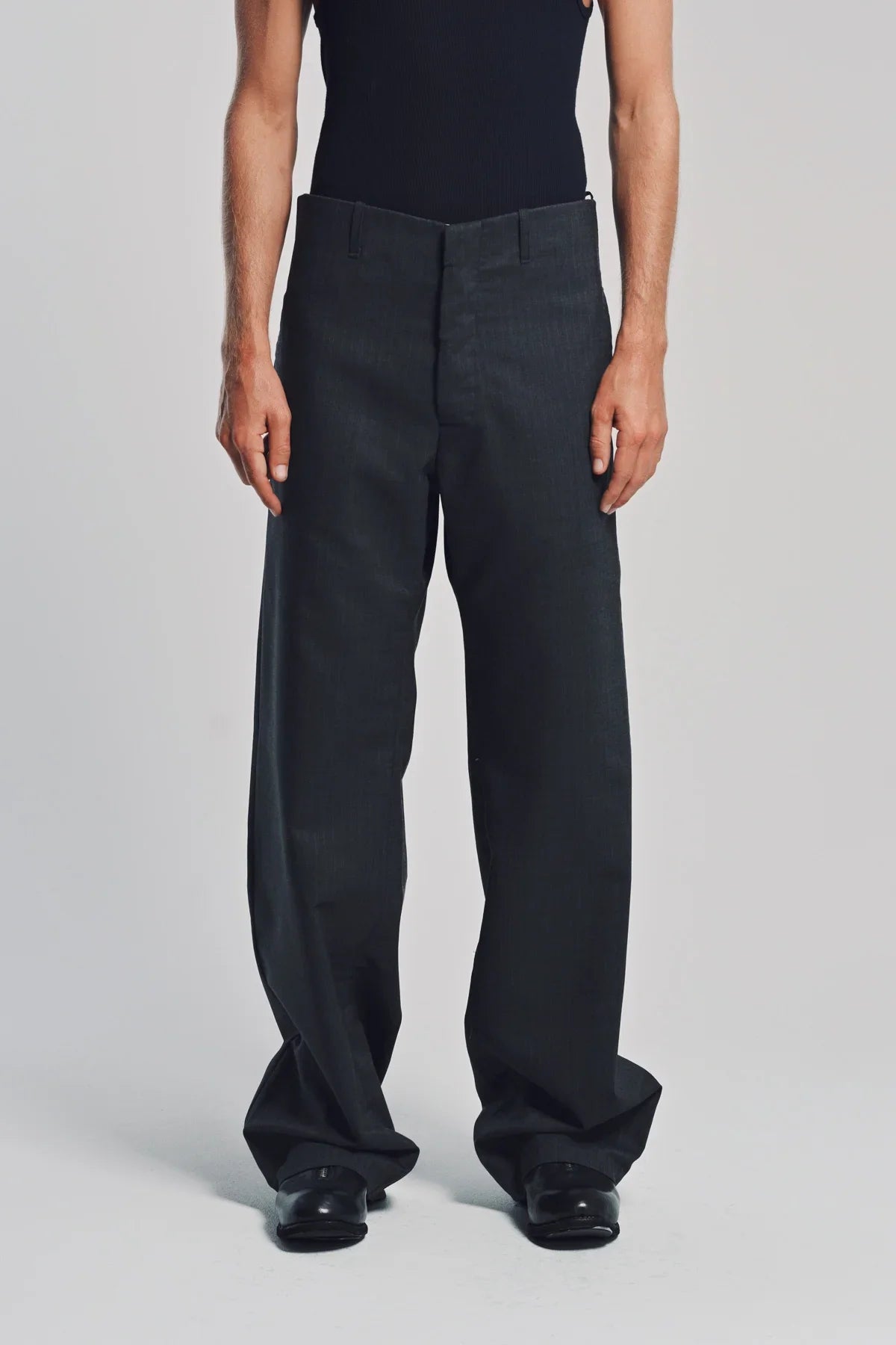 K'ANG | BUCKLE BACK PLEATED TROUSERS
