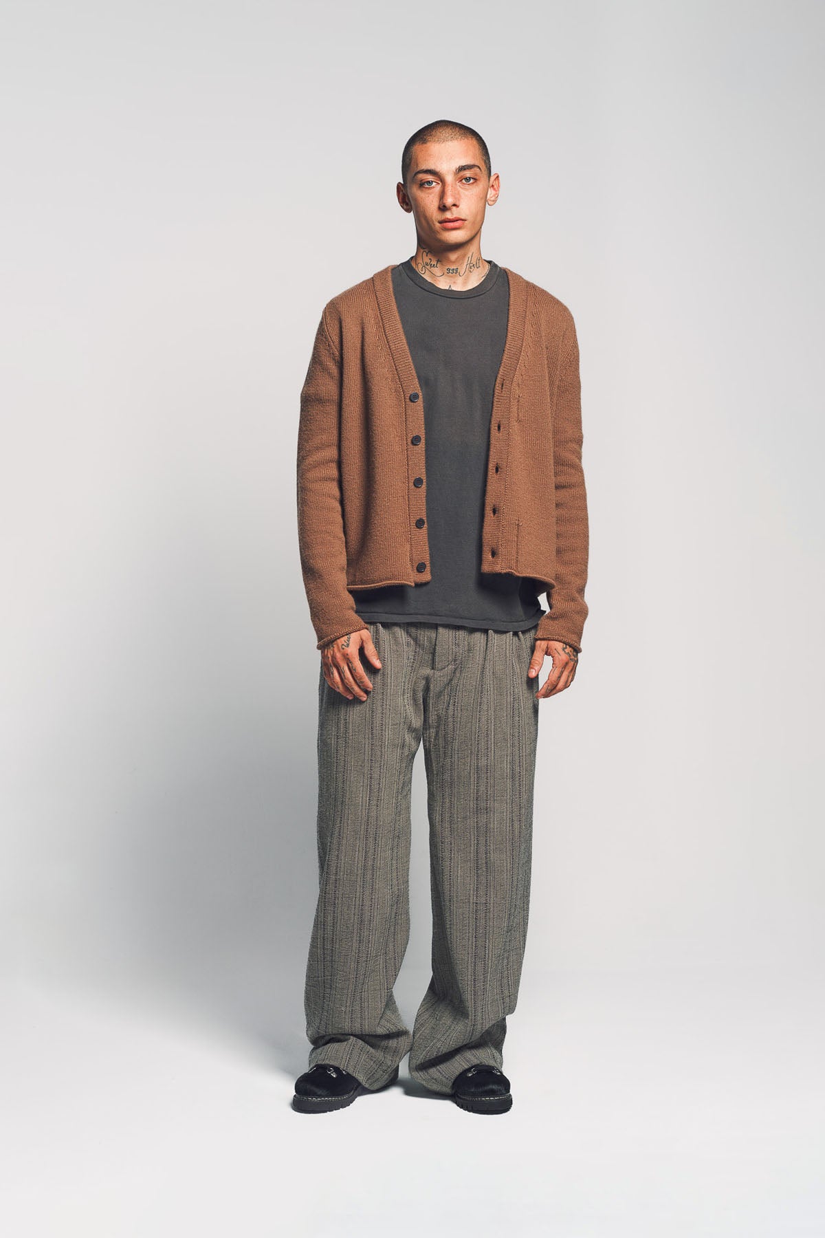 K'ANG | CASHMERE V-NECK CARDIGAN