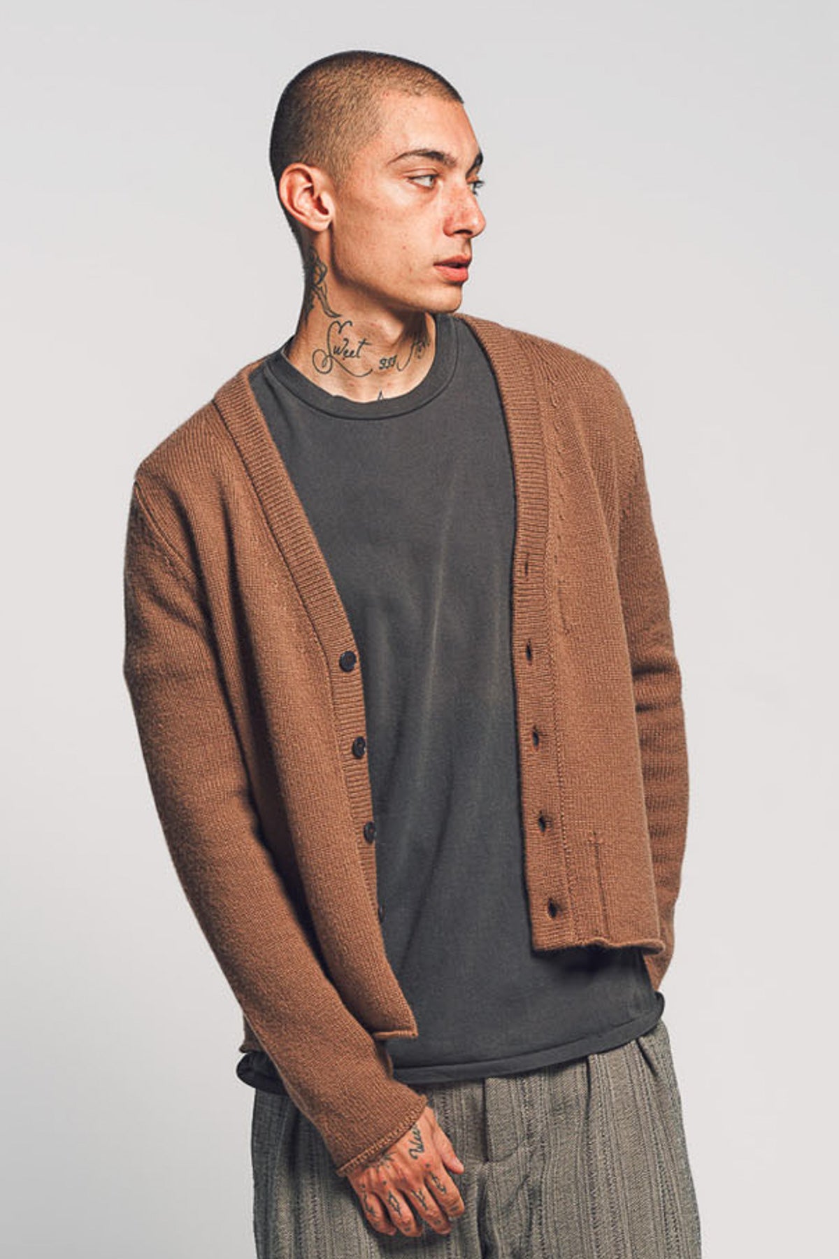 K'ANG | CASHMERE V-NECK CARDIGAN