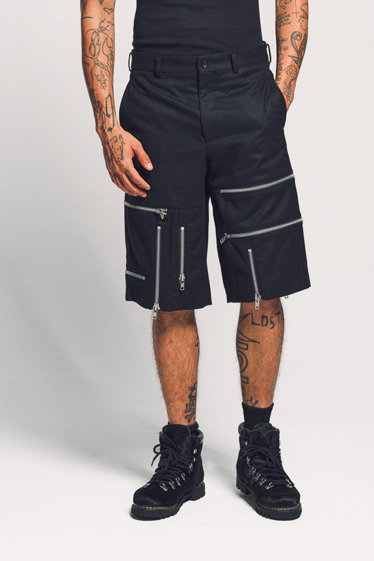 COMME DES GARCONS HOMME PLUS | WOOL ZIP SHORTS