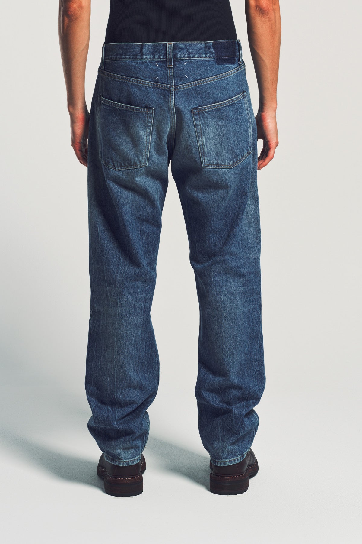 MAISON MARGIELA | TAPERED LEG JEANS