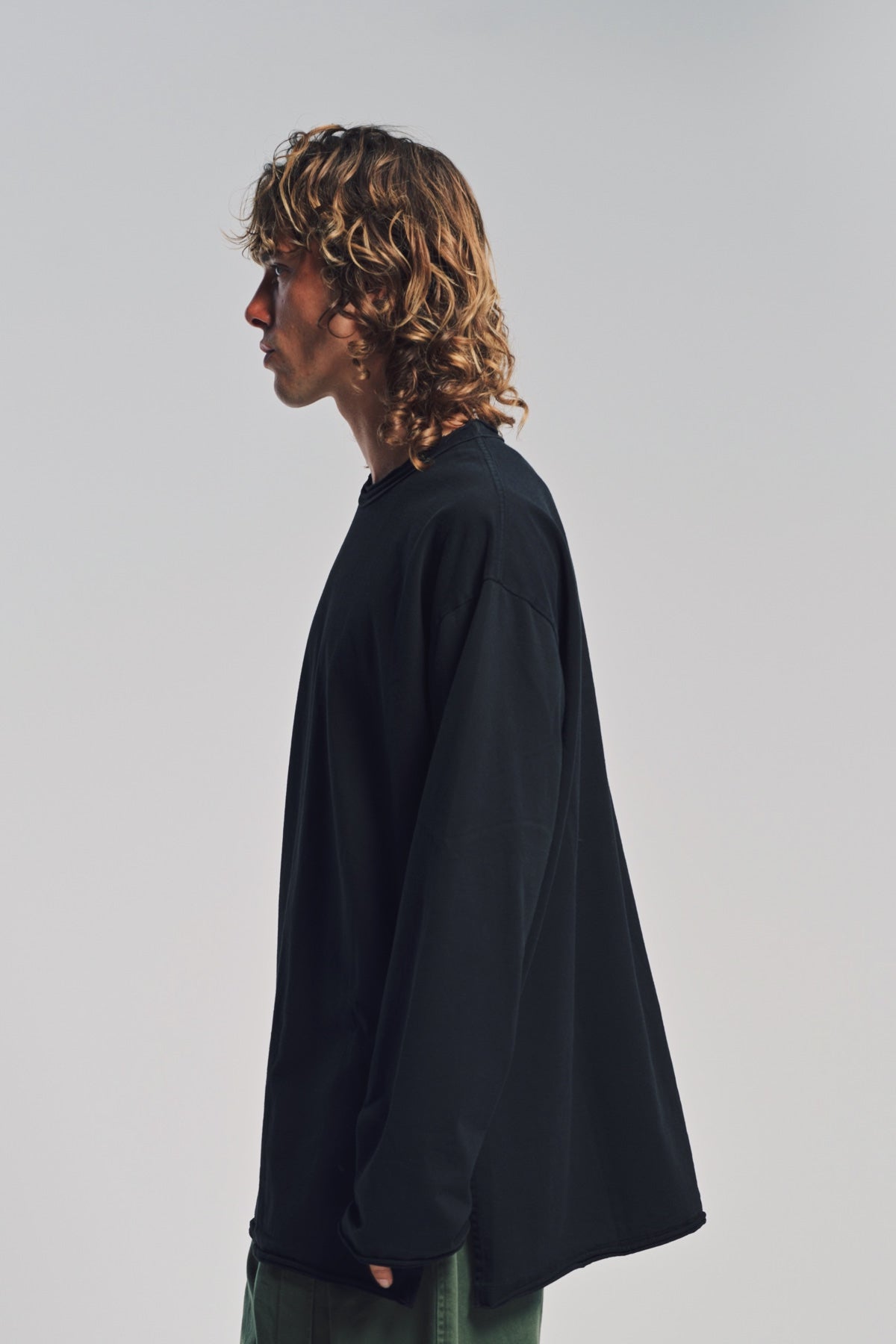 AUBERO | ROLLED TRIM LONG SLEEVE T-SHIRT