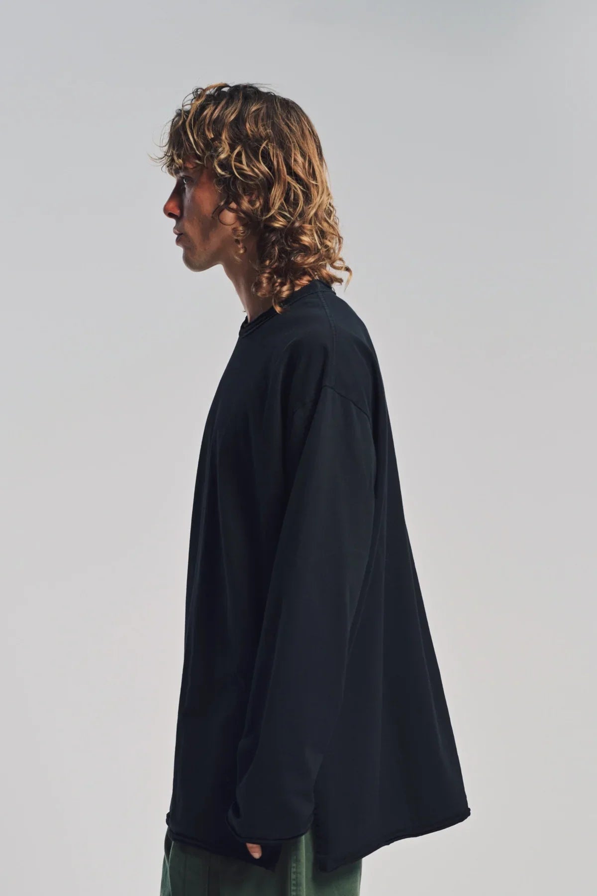 AUBERO | ROLLED TRIM LONG SLEEVE T-SHIRT
