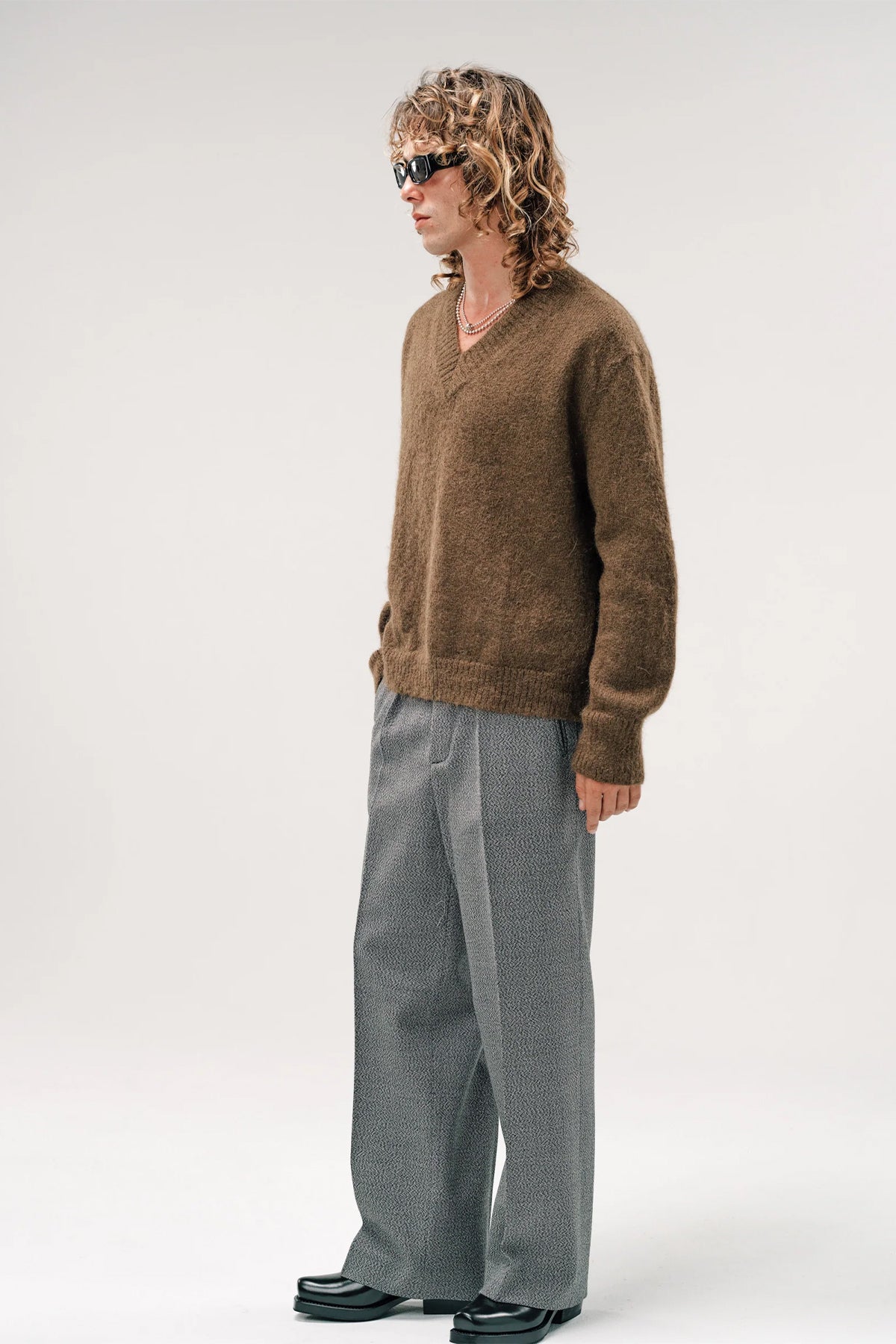 SECOND/LAYER | VEXED V-NECK SWEATER