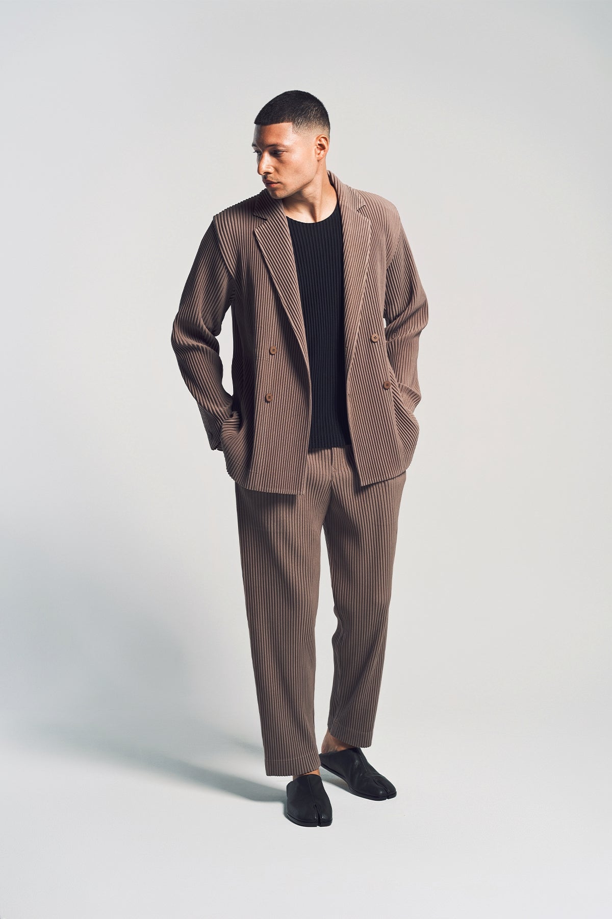 HOMME PLISSÉ ISSEY MIYAKE | PLEATED DOUBLE BREASTED BLAZER