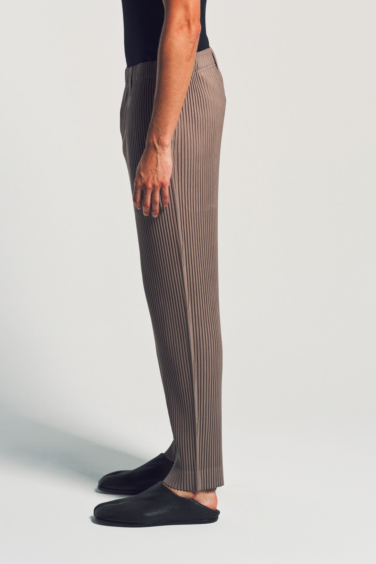 HOMME PLISSÉ ISSEY MIYAKE | TAILORED PLEATED PANTS