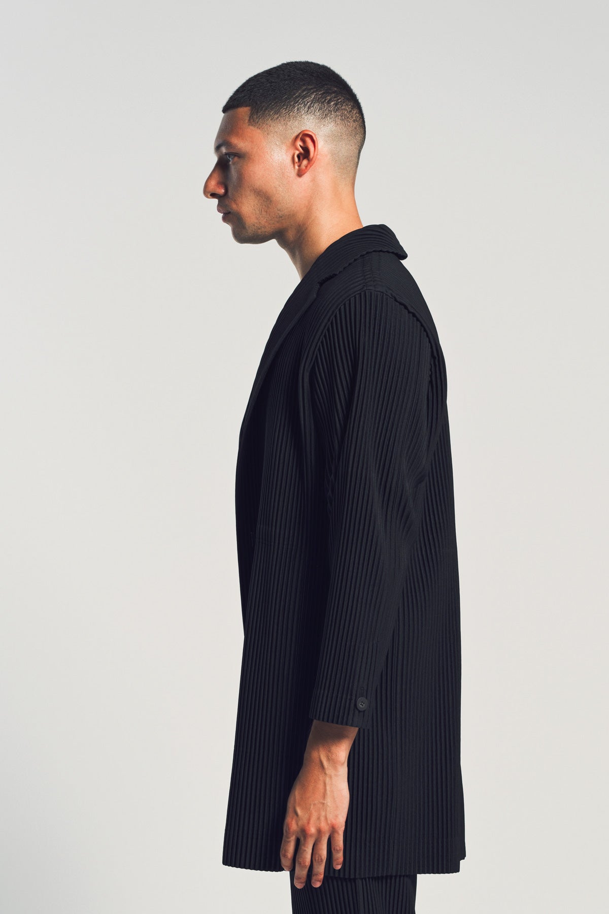 HOMME PLISSÉ ISSEY MIYAKE | BASICS BLAZER