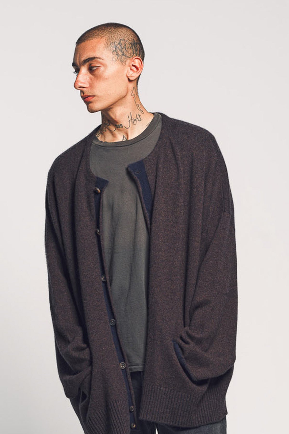 ZIGGY CHEN | CREWNECK CARDIGAN