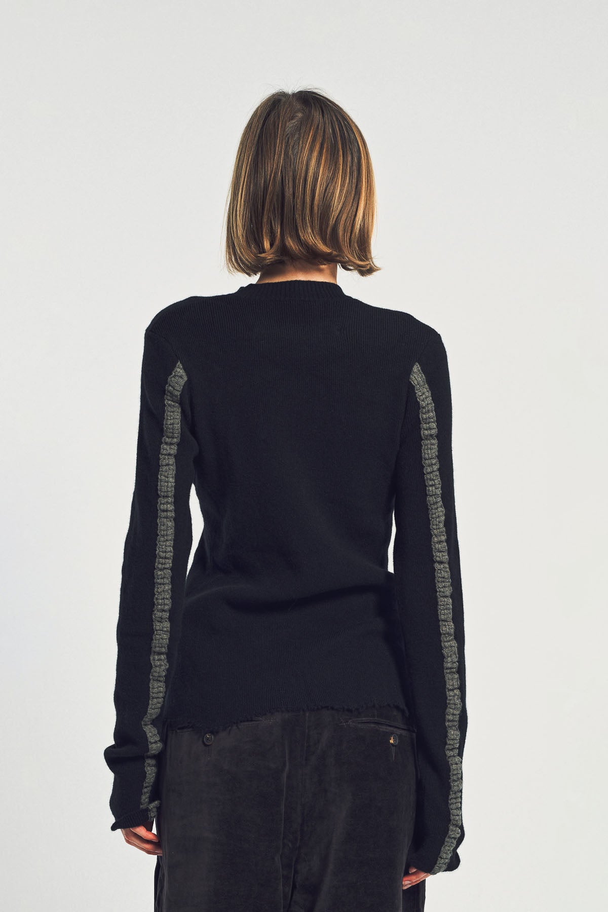 ZIGGY CHEN | CREWNECK SWEATER