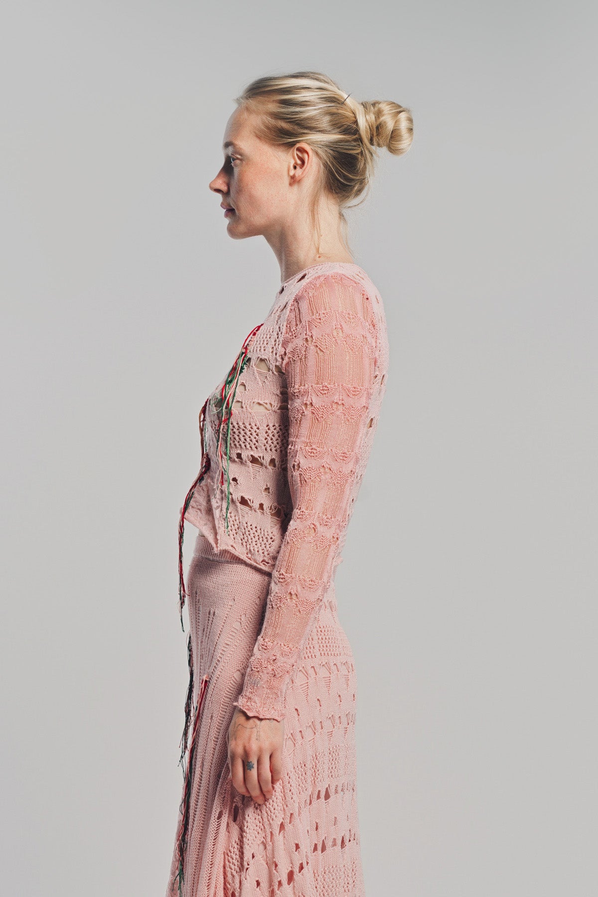 CAROLINE HU | FLORAL EMBROIDERED LONG SLEEVE TOP