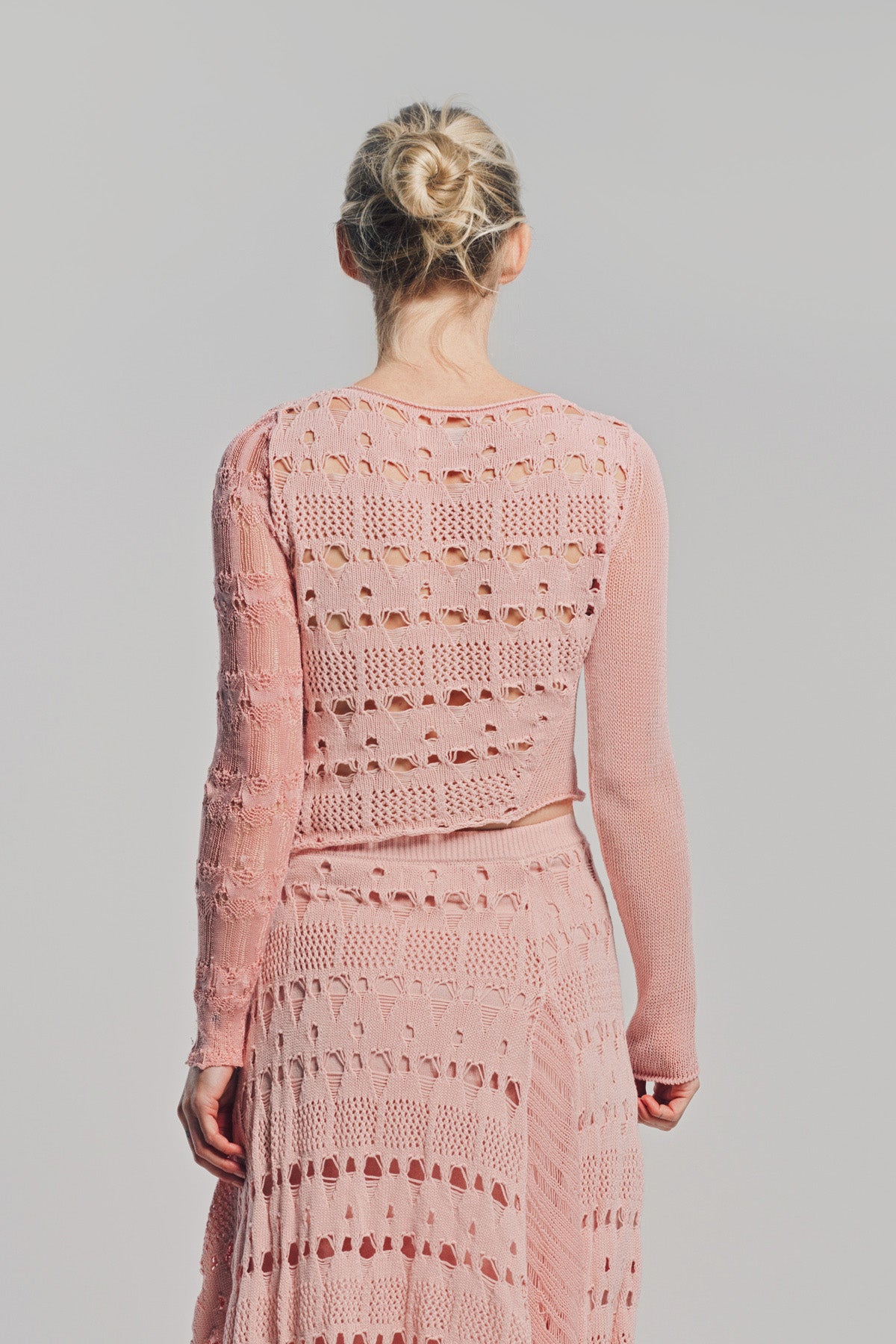 CAROLINE HU | FLORAL EMBROIDERED LONG SLEEVE TOP