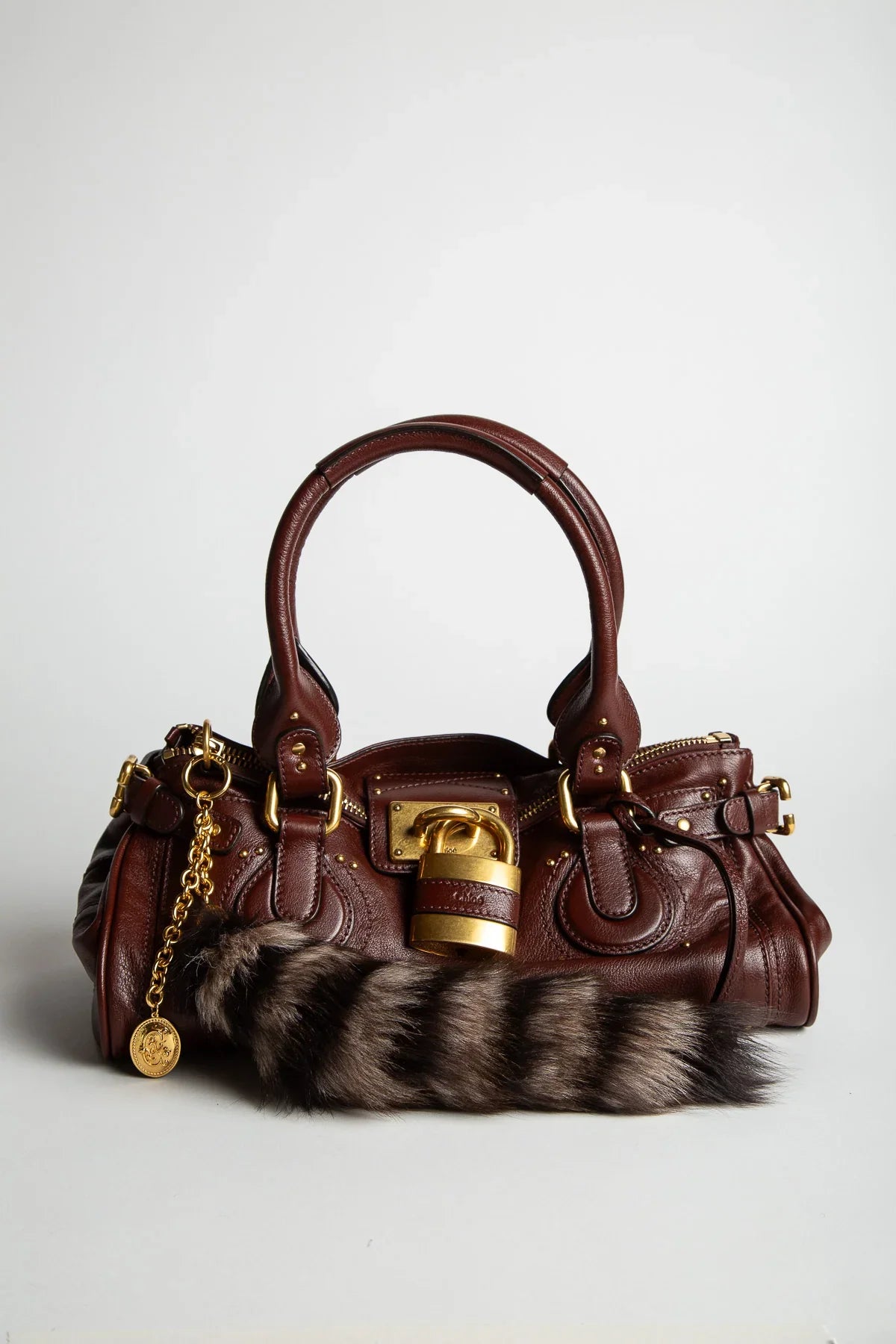 CHLOÉ | TREASURE TAILS CHARM IN SHEARLING
