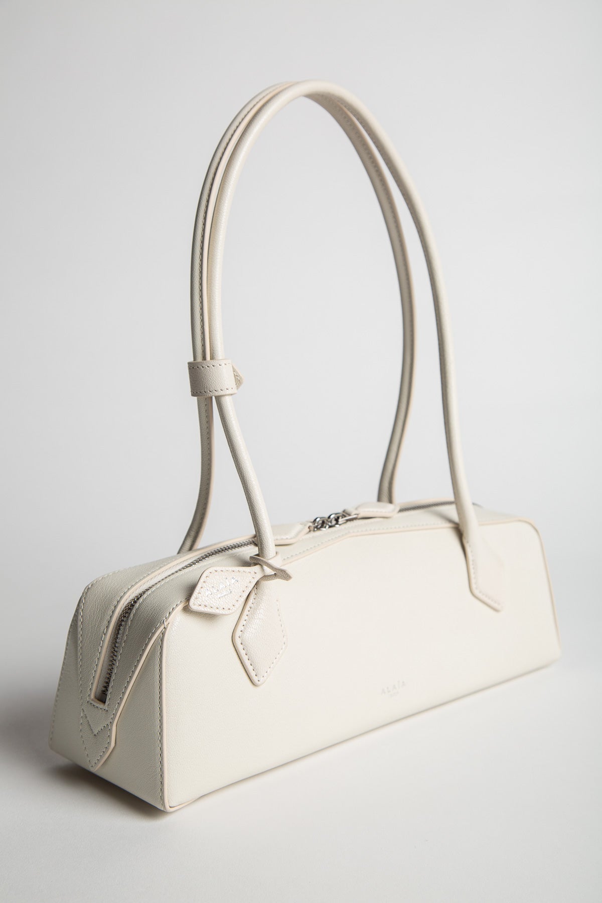 ALAÏA | LE TECKEL MEDIUM BAG IN GOATSKIN