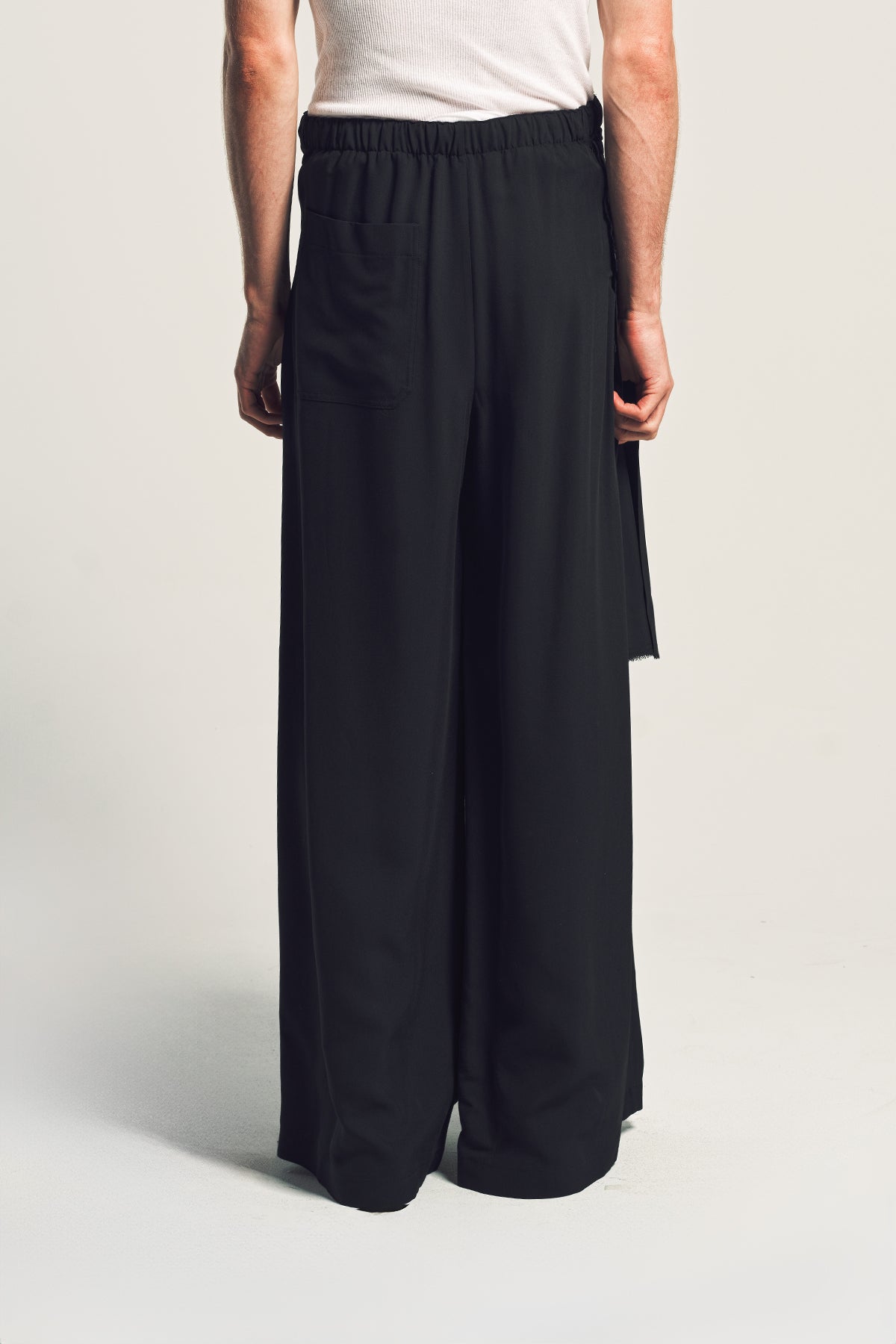 ANN DEMEULEMEESTER | ERKE COMFORT LOUNGE PANTS WITH BELTED APRON