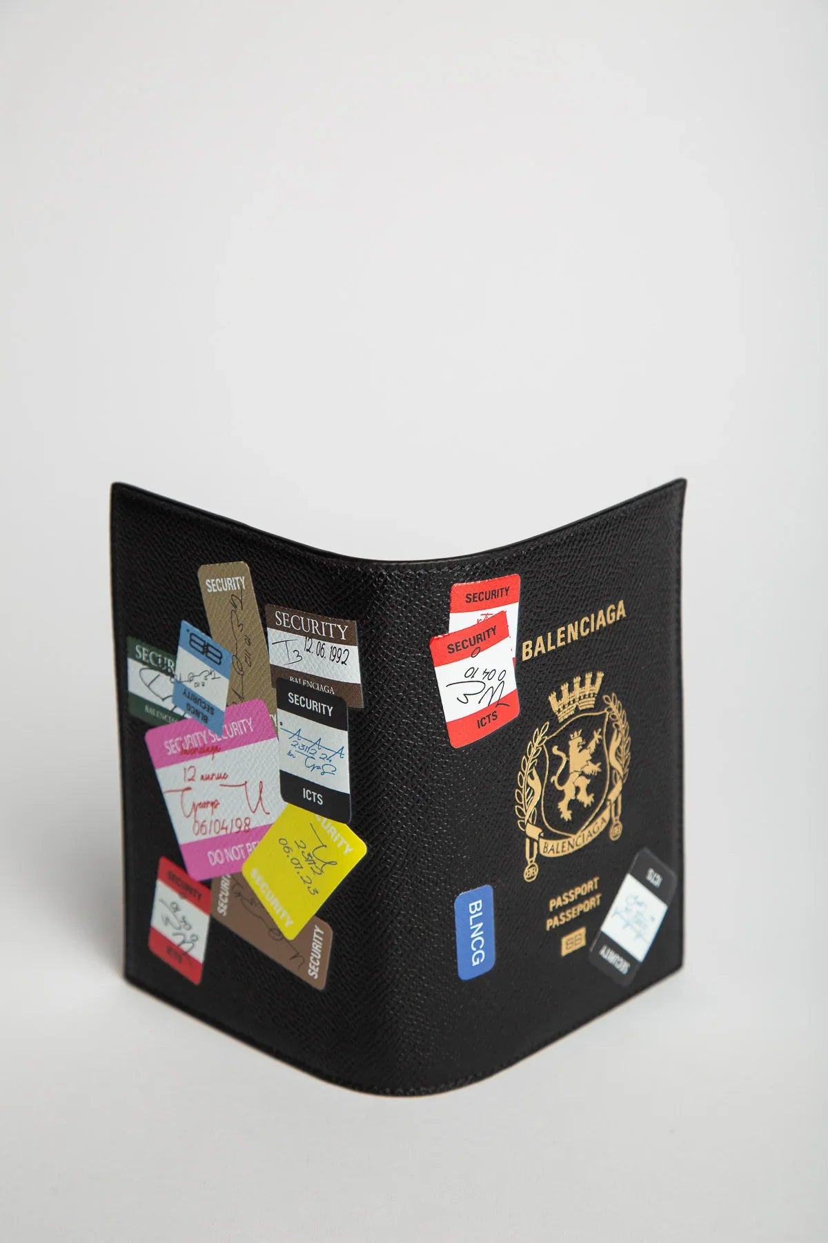 BALENCIAGA | PASSPORT HOLDER