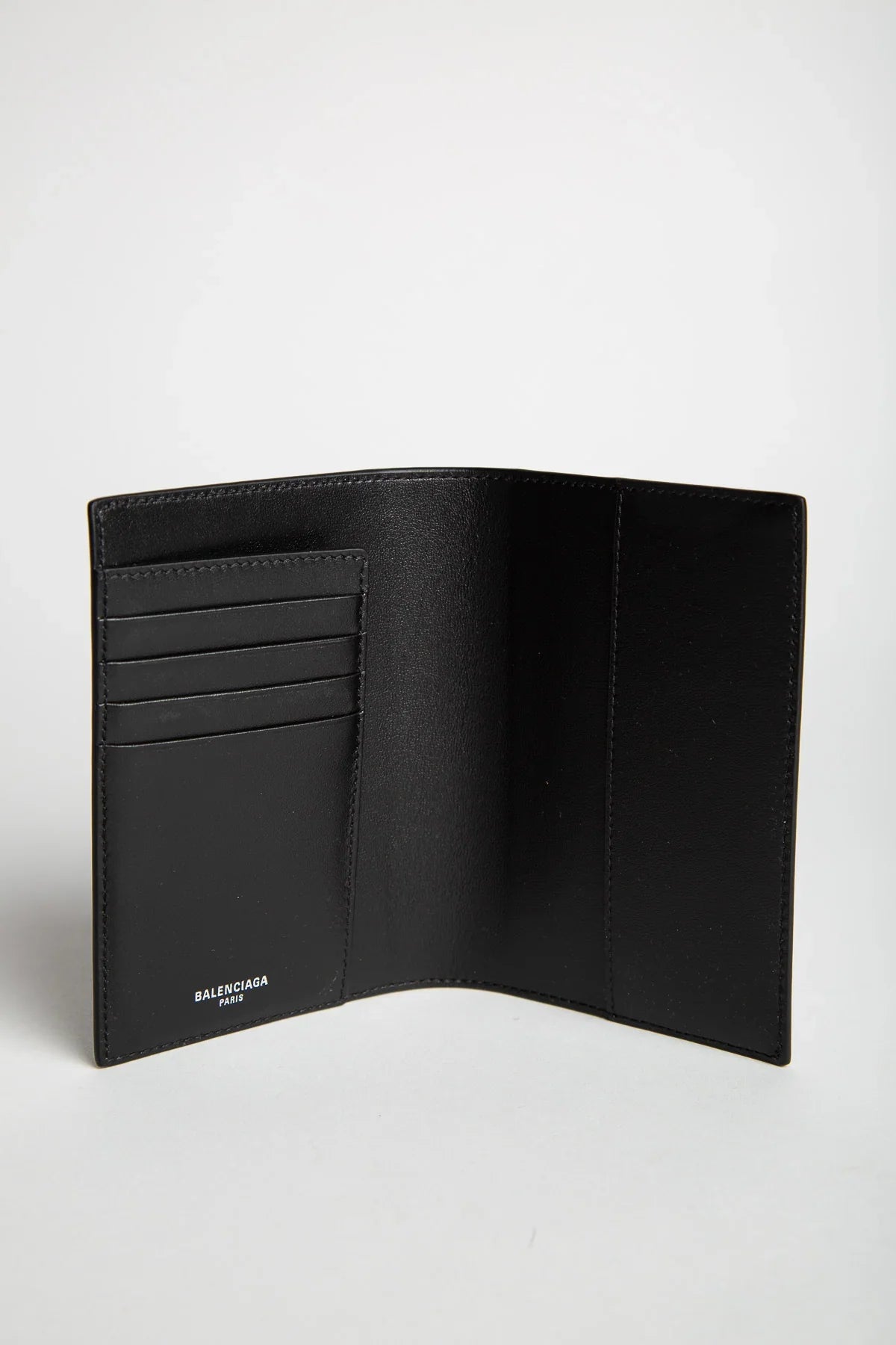 BALENCIAGA | PASSPORT HOLDER