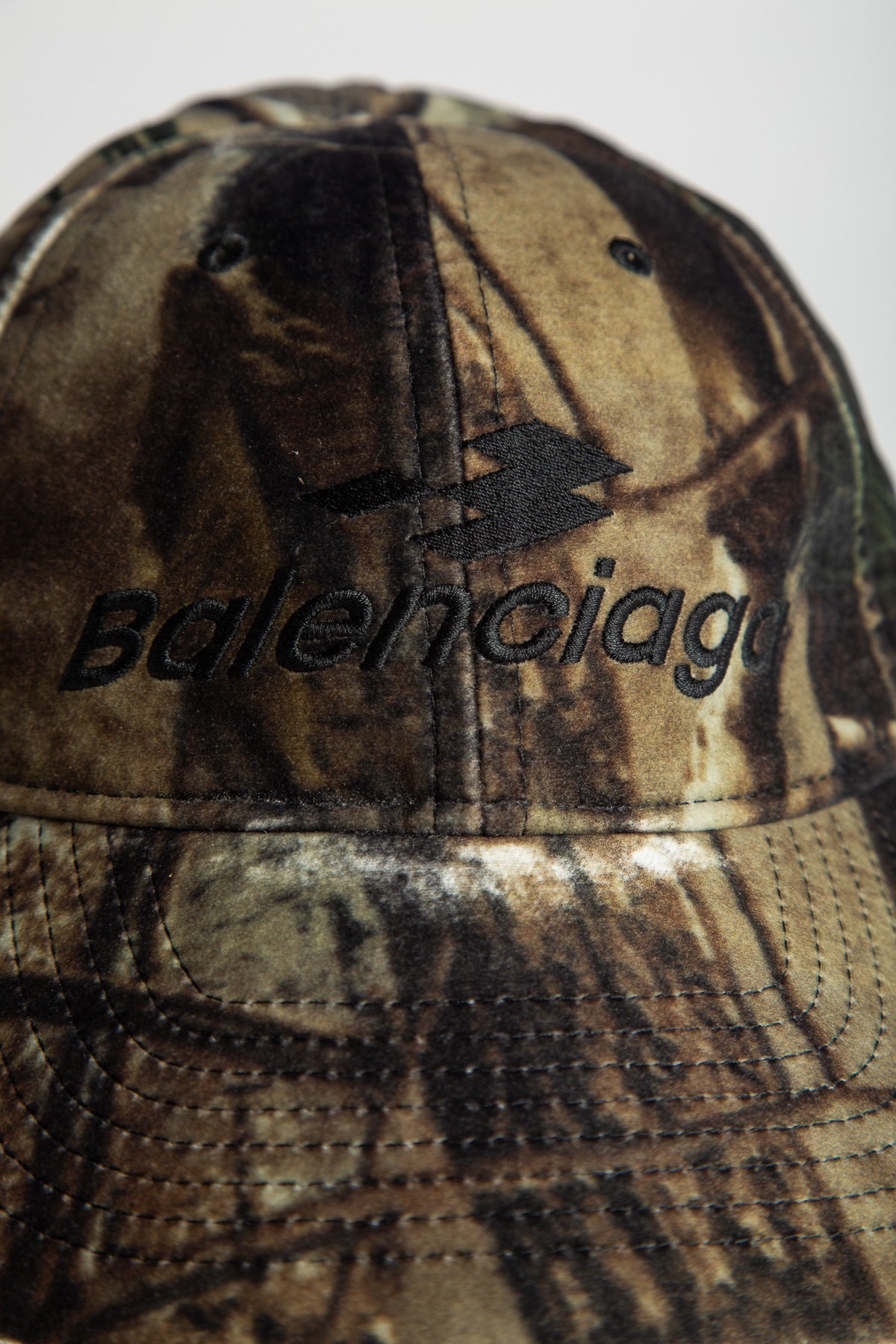 BALENCIAGA | DIAMOND B CAMO CAP