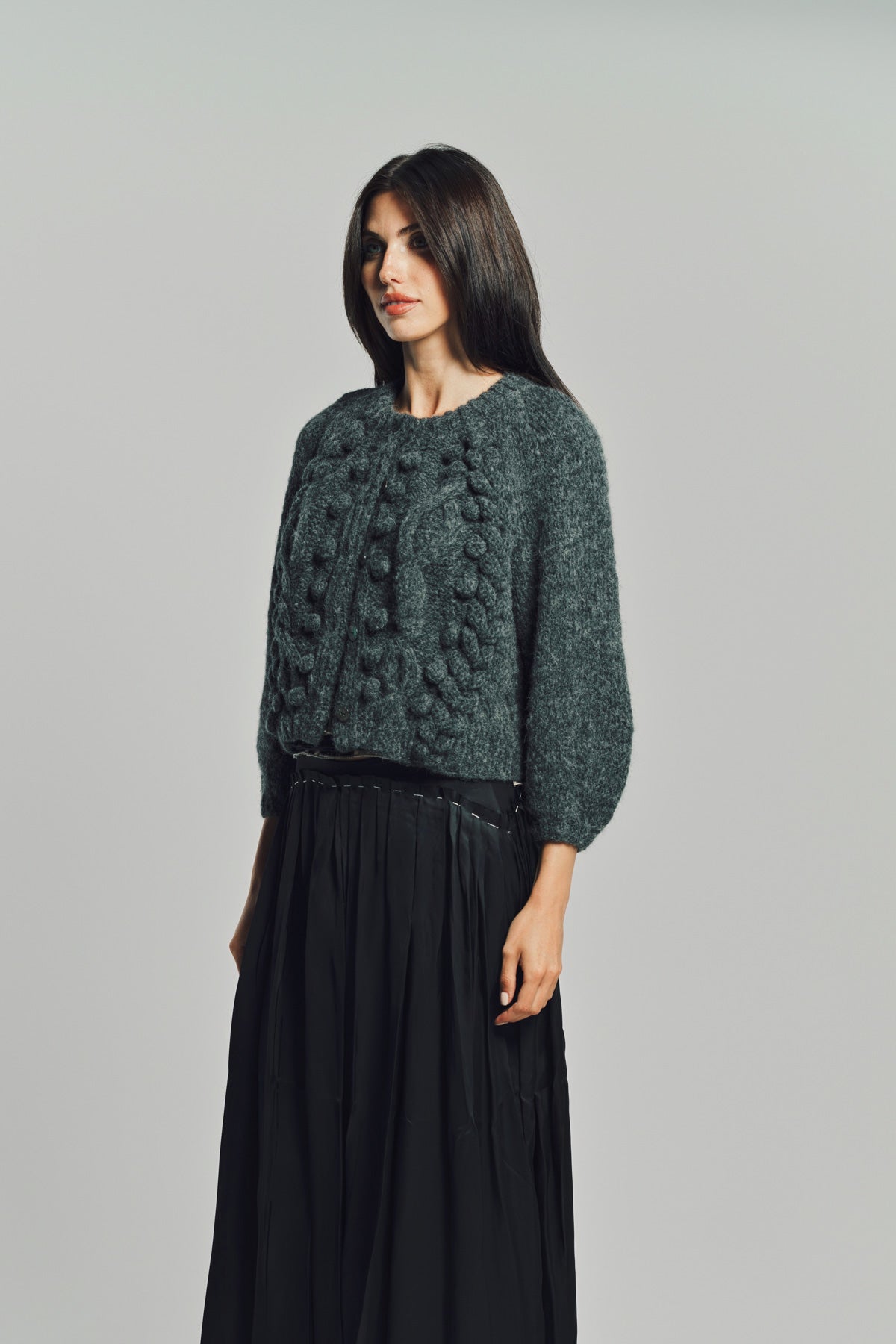 MERUERT TOLEGEN | CROSS PLEAT SLEVE CARDIGAN