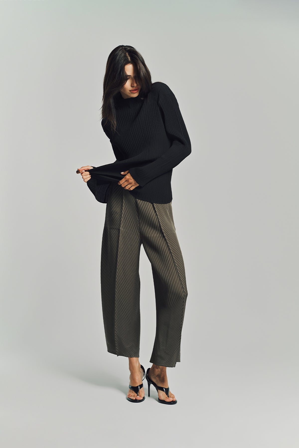 ISSEY MIYAKE | SOFT FOLD PLEATED PANTS
