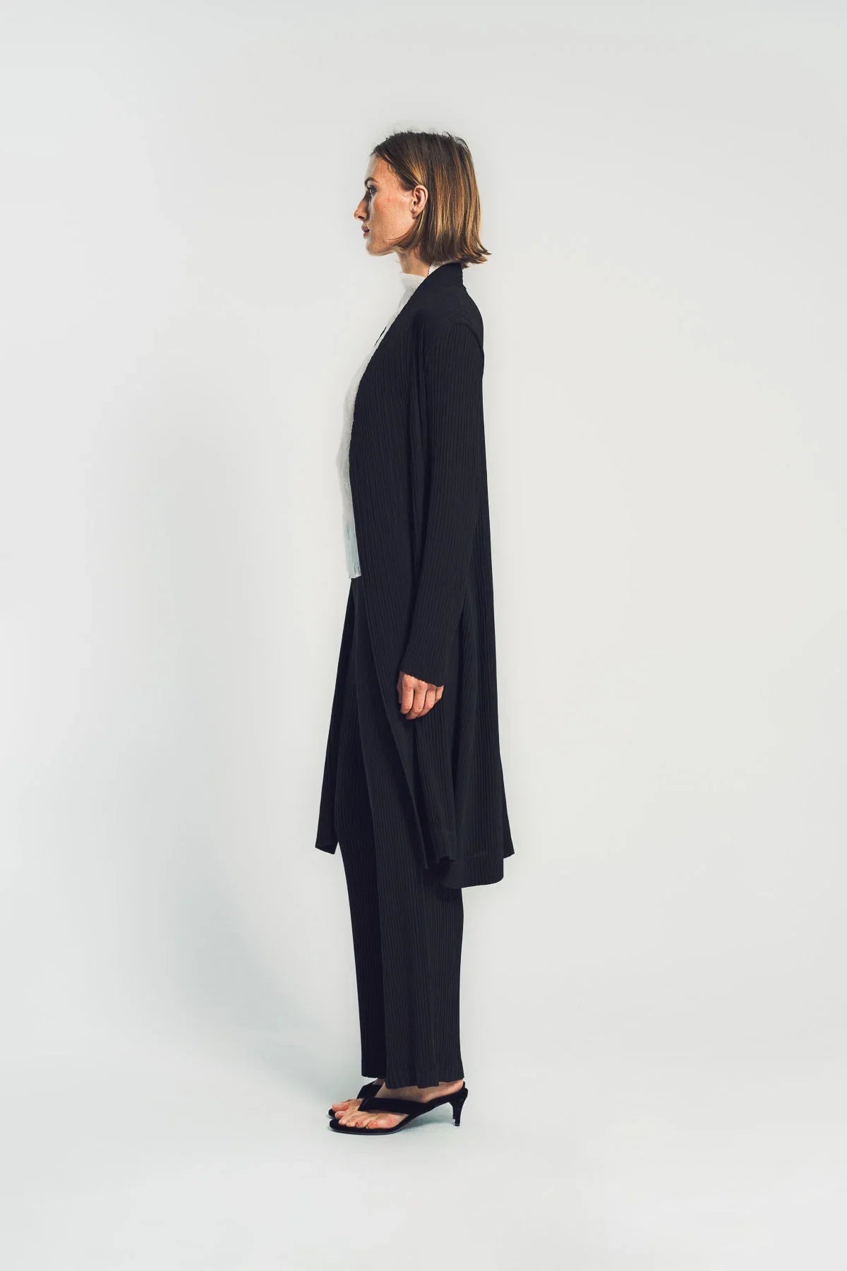 ISSEY MIYAKE | HATCHING PLEATED COAT