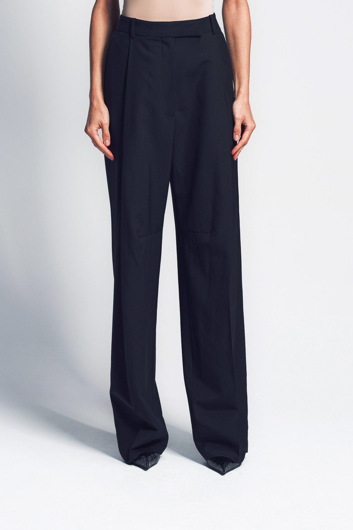 TOM FORD | VIRGIN WOOL PLEATED PANTS