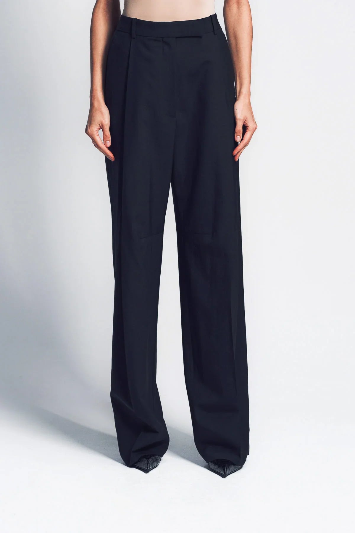 TOM FORD | VIRGIN WOOL PLEATED PANTS