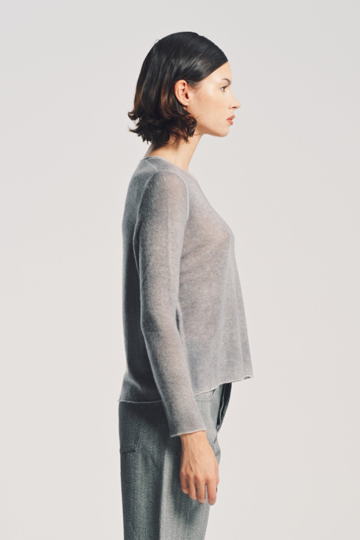 AVANT TOI | PAINTED V-NECK SWEATER