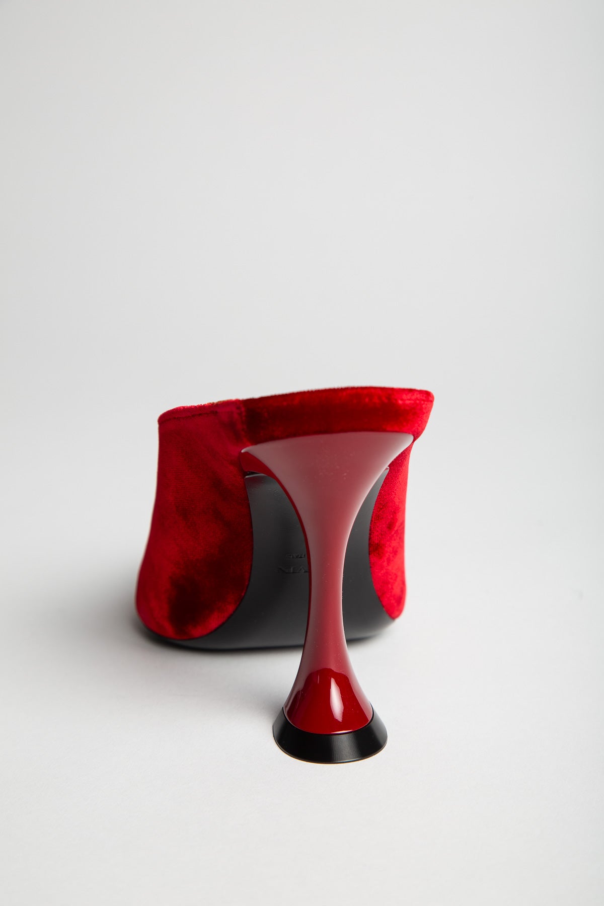 LANVIN | MIDNIGHT STEP MULE IN VELVET