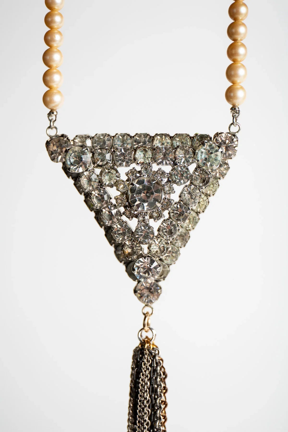 TOM BINNS | LOOSE CHAINS TRIANGLE NECKLACE