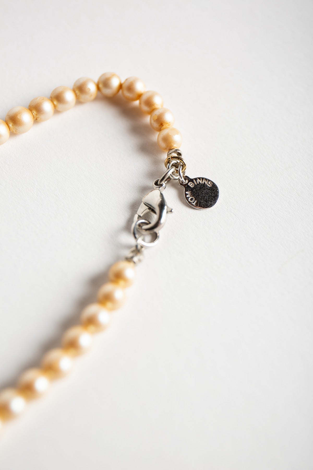 TOM BINNS | LOOSE CHAINS TRIANGLE NECKLACE