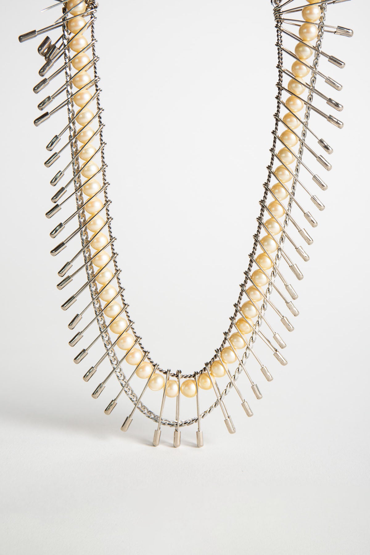 TOM BINNS | UPTOWN ROCKER TOP PEARL NECKLACE