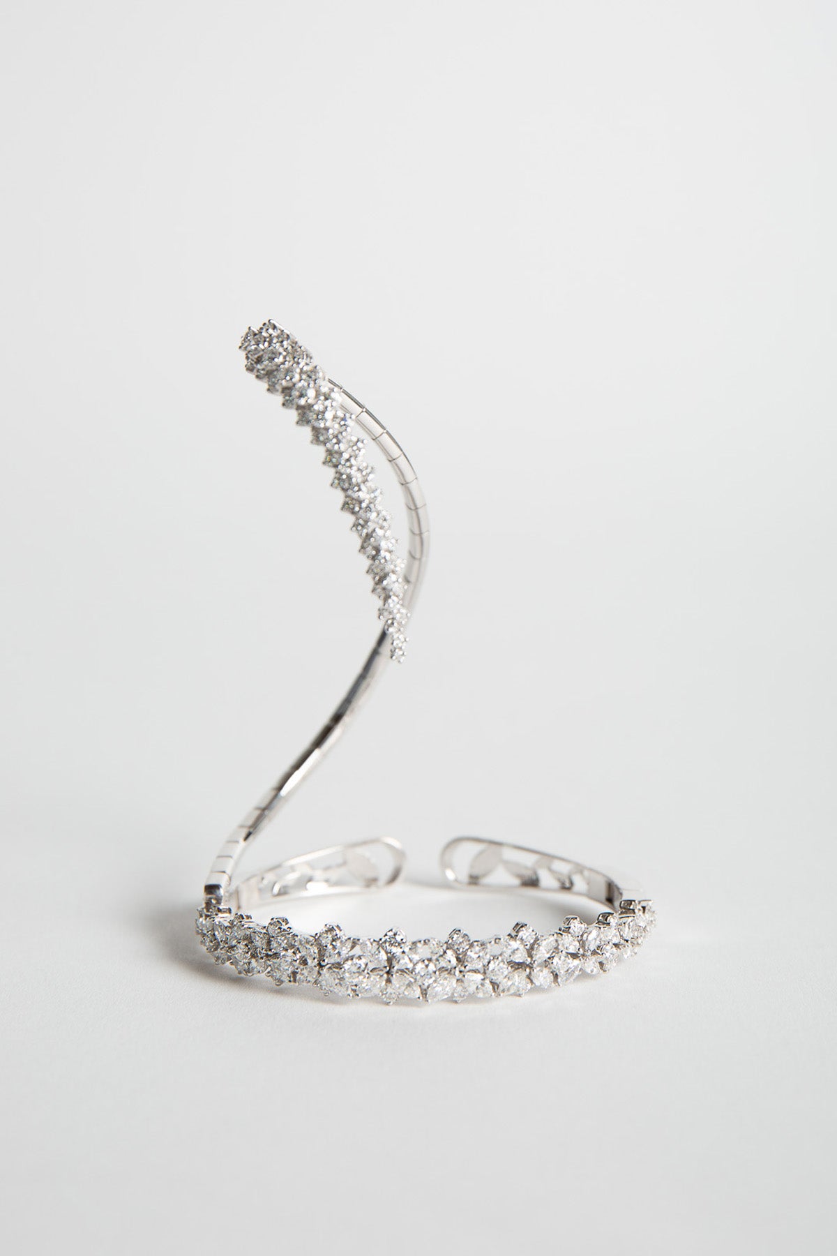 YEPREM | Y-COUTURE COIL DIAMOND BRACELET