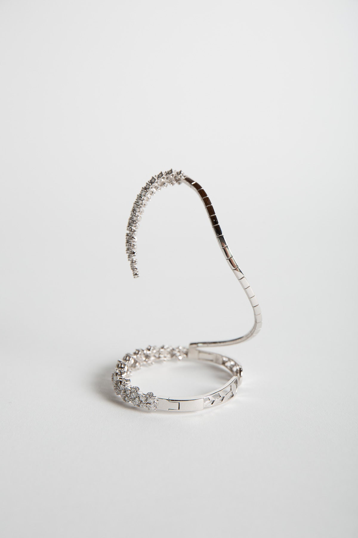 YEPREM | Y-COUTURE COIL DIAMOND BRACELET