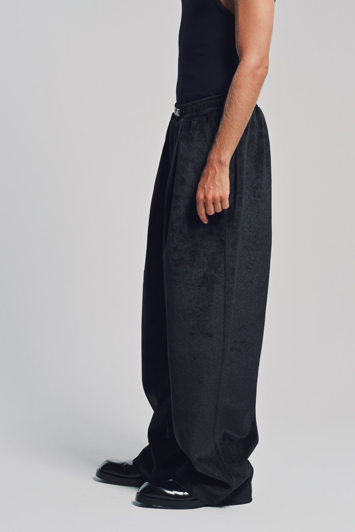 LOUIS GABRIEL NOUCHI | VELVET SWEATPANTS