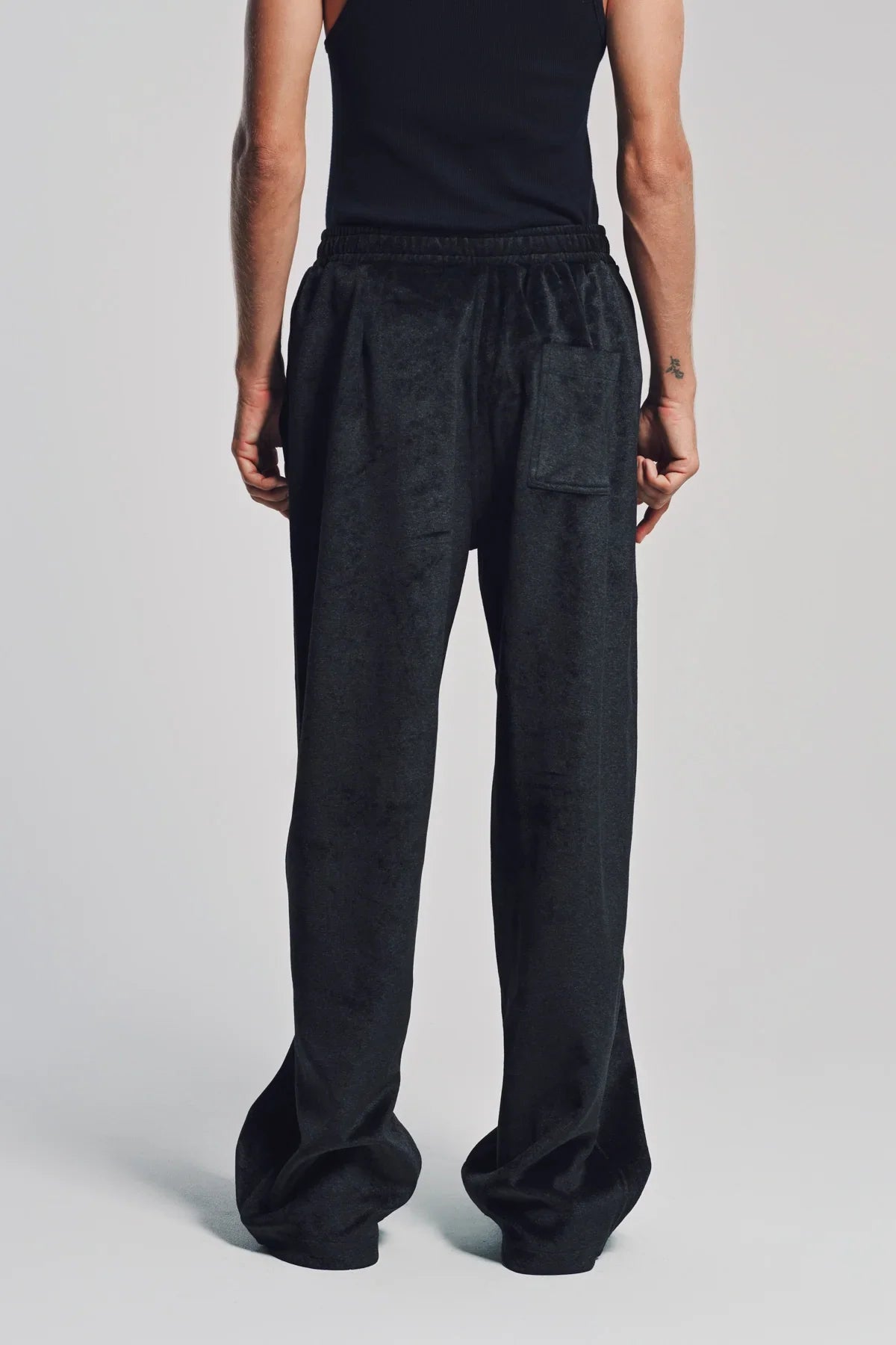 LOUIS GABRIEL NOUCHI | VELVET SWEATPANTS