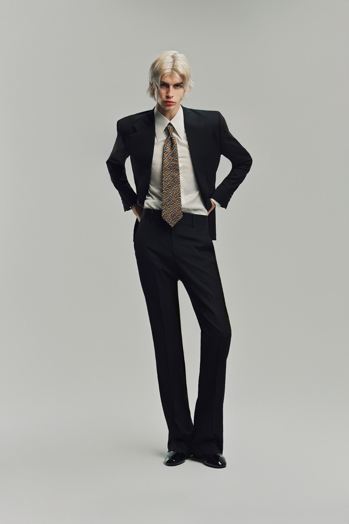 KYOSUKE KUNIMOTO | NOIR FLAT FRONT PANTS