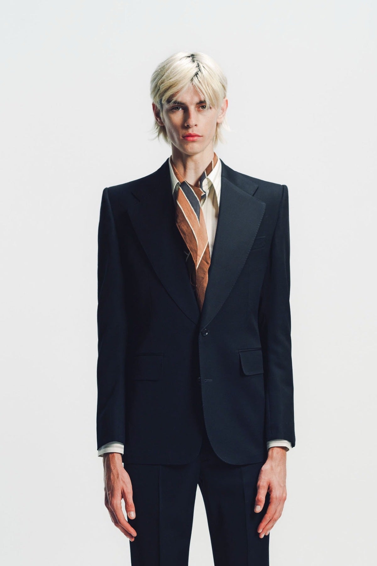 KYOSUKE KUNIMOTO | NOIR NOTCHED LAPEL JACKET