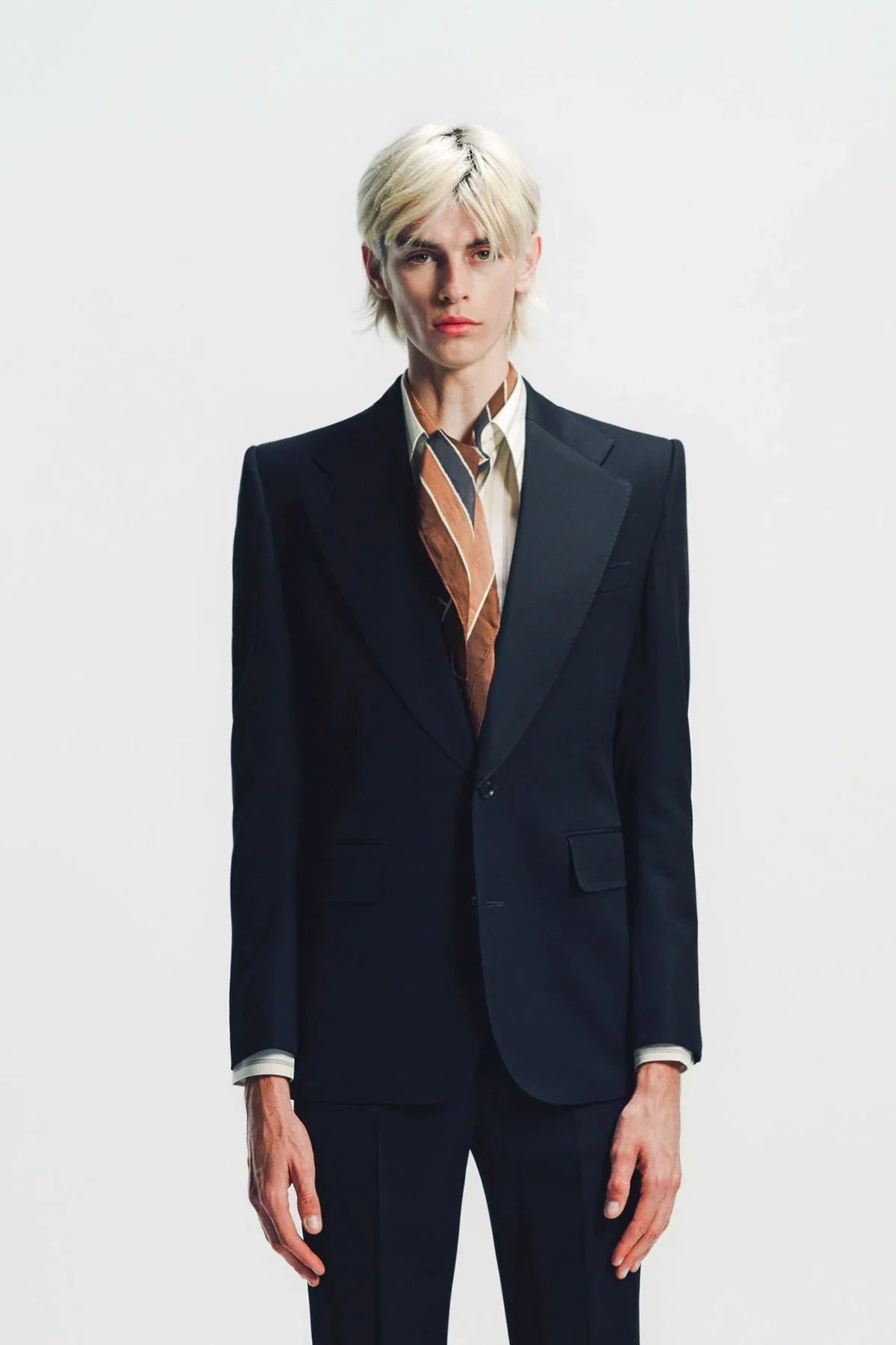 KYOSUKE KUNIMOTO | NOIR NOTCHED LAPEL JACKET