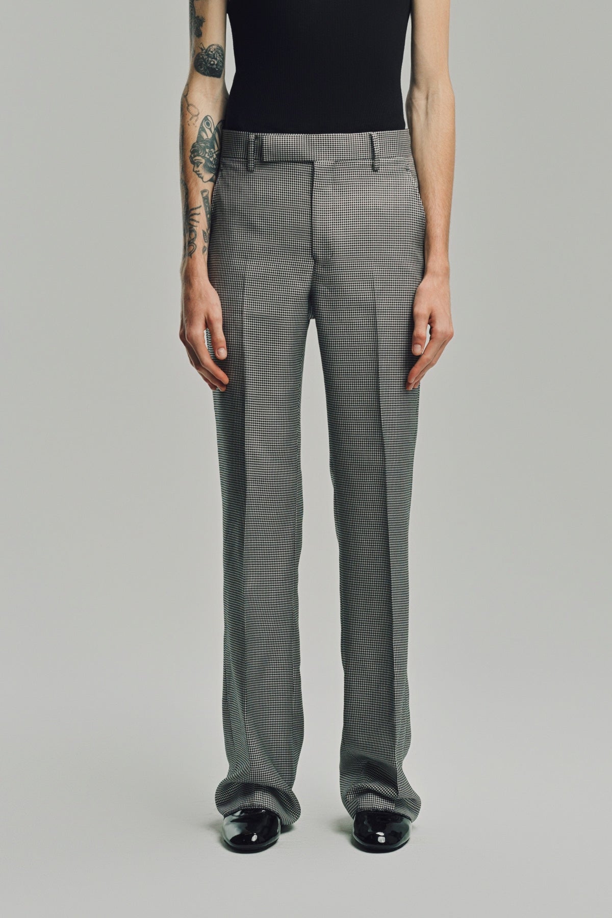 KYOSUKE KUNIMOTO | HOUNDSTOOTH FLAT FRONT PANTS