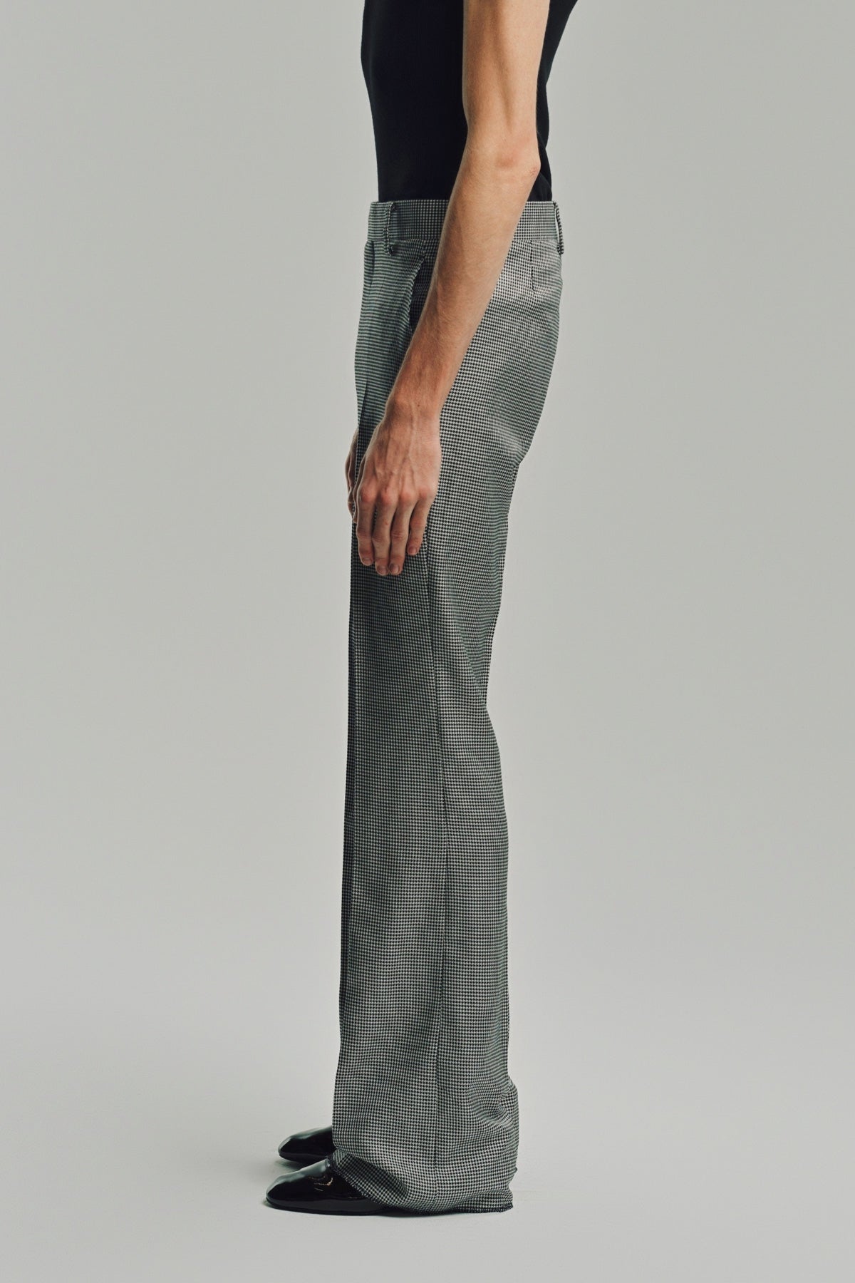 KYOSUKE KUNIMOTO | HOUNDSTOOTH FLAT FRONT PANTS