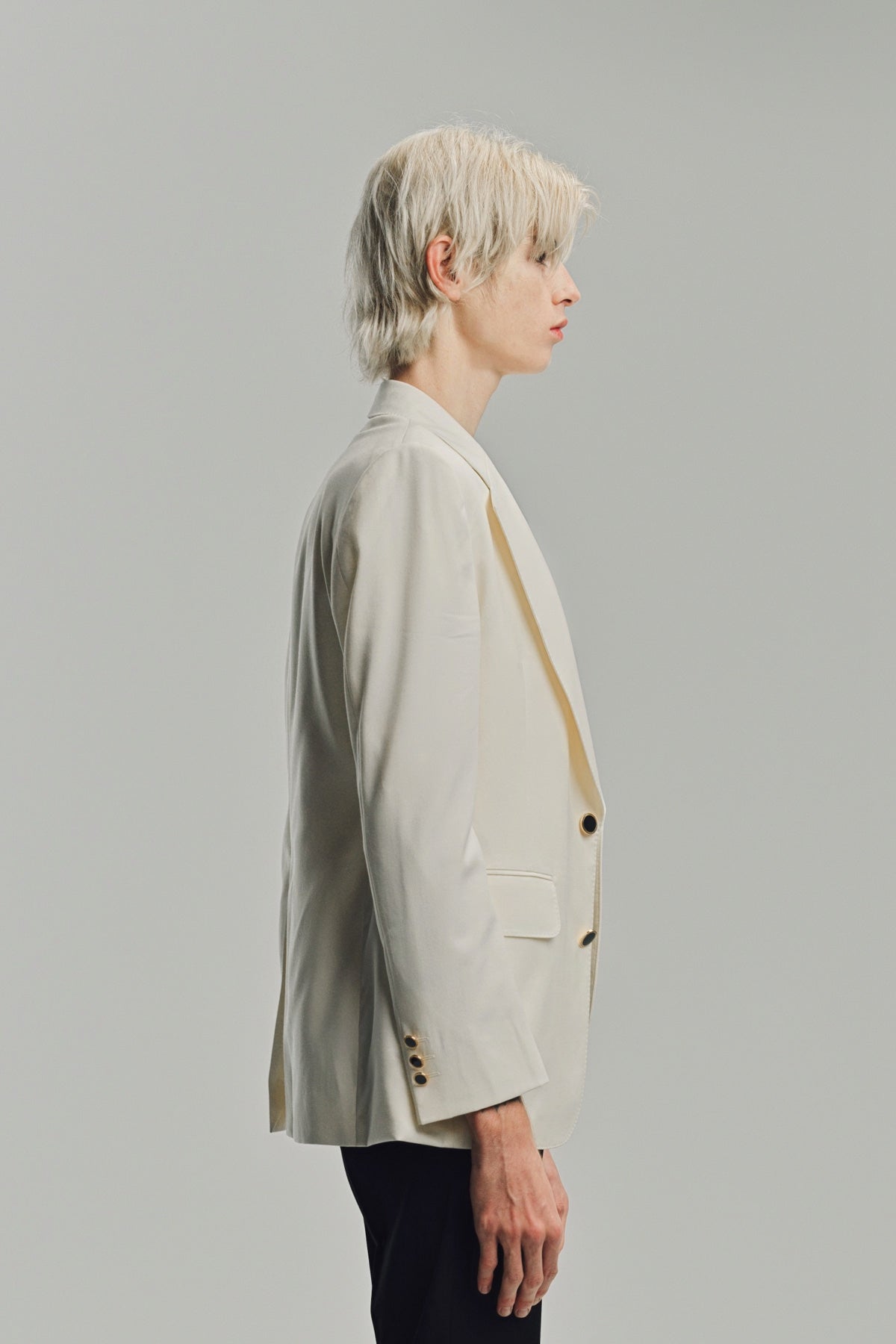 KYOSUKE KUNIMOTO | IVORY NOTCH LAPEL JACKET