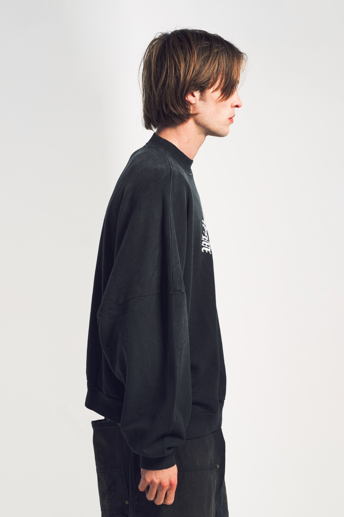 WILLY CHAVARRIA | MAXFIELD FINE FASHIONS HOOLIGAN CREWNECK