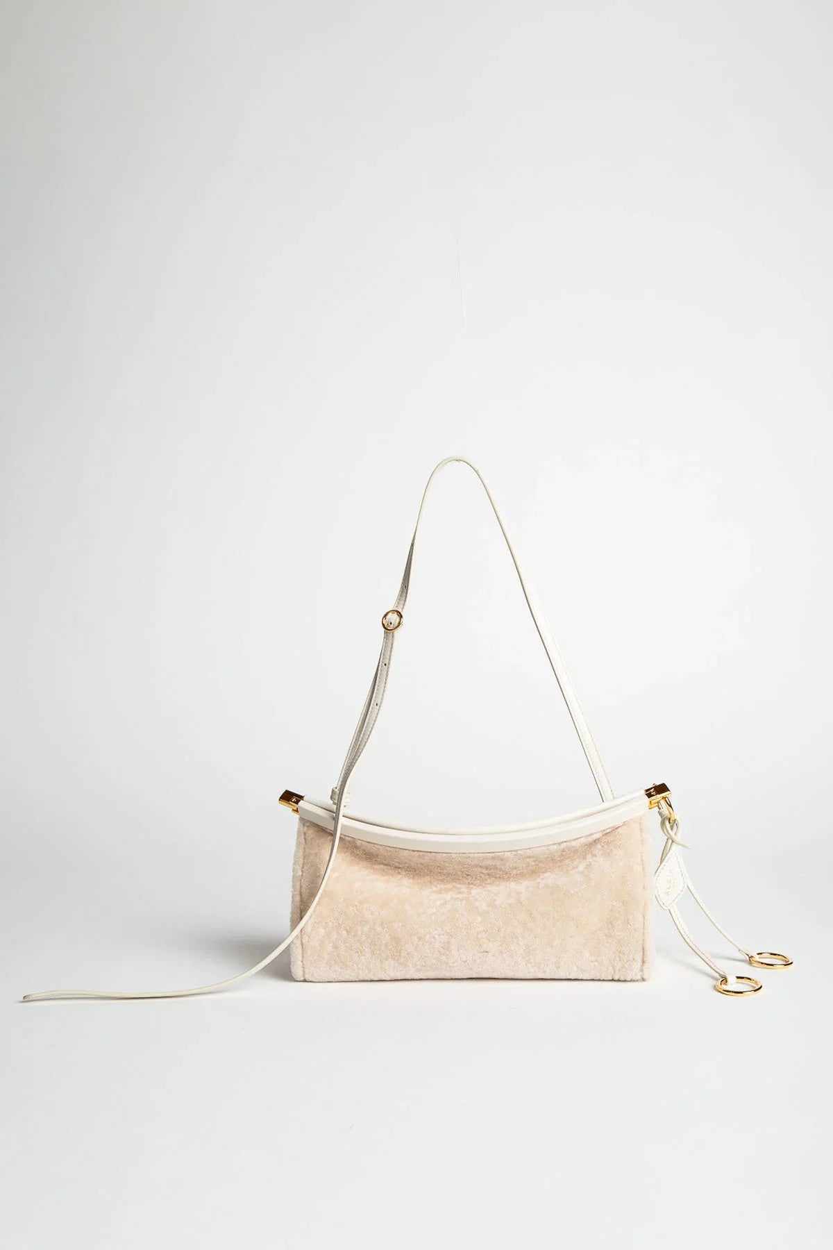 ALAÏA | LE CLICK EAST WEST SMALL BAG IN SHAVED SHEARLING