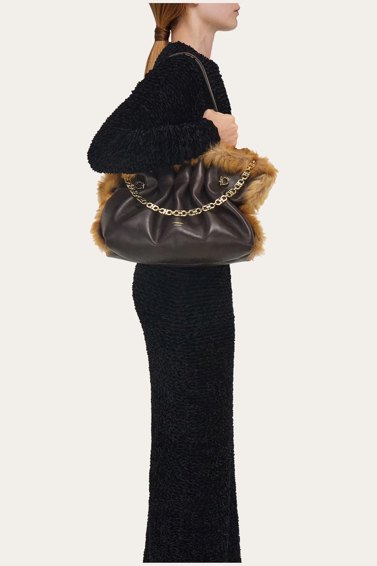 FERRAGAMO | SOFT MEDIUM SHOULDER BAG