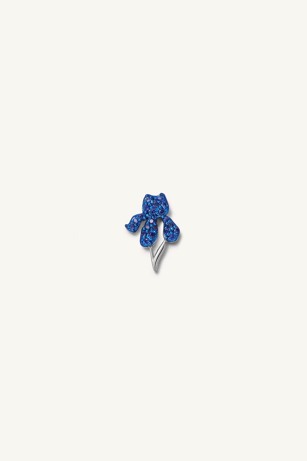 LOQUET LONDON | SAPPHIRE IRIS CHARM