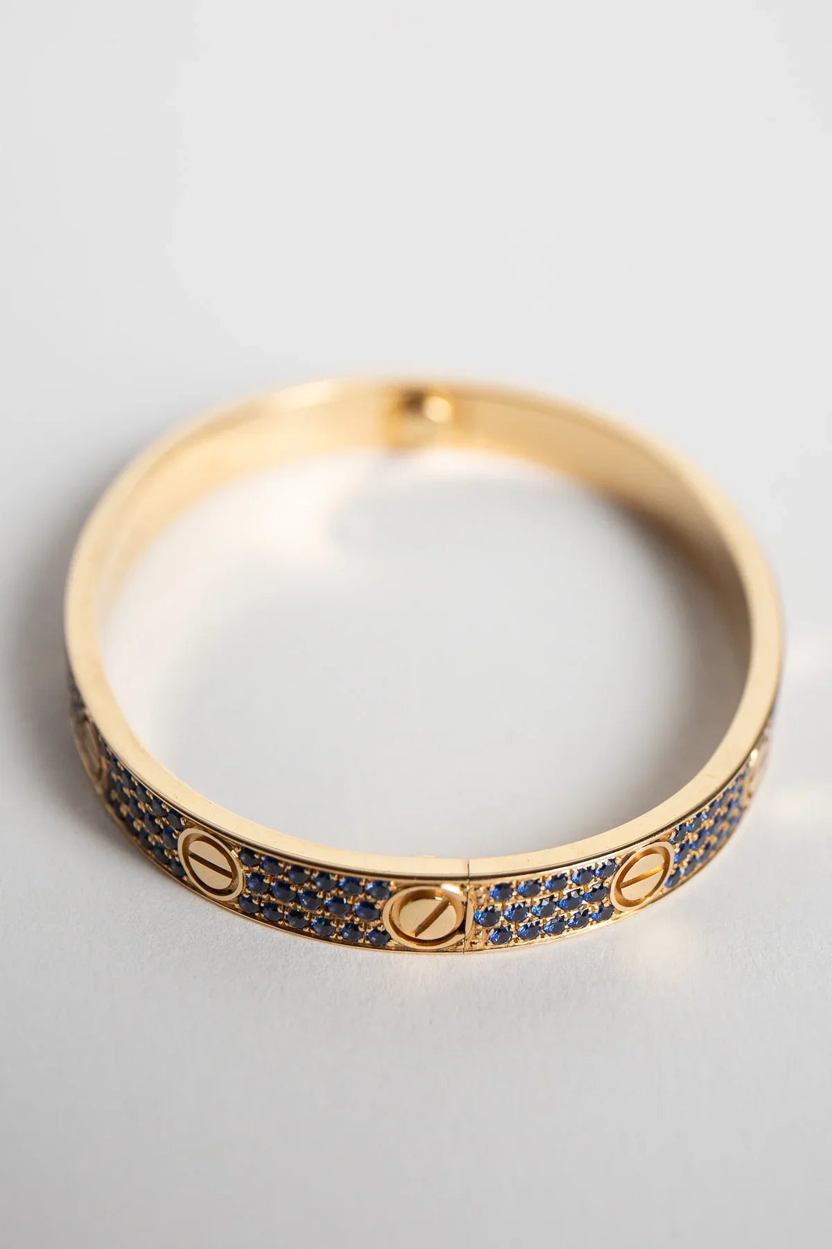 CARTIER | CUSTOM SAPPHIRE LOVE BRACELET